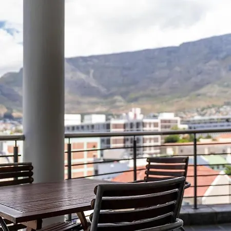 2 Bedroom - Nightlife Explorer Cape Town Exterior photo