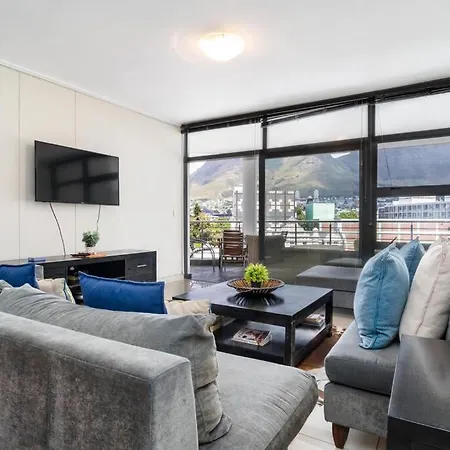 2 Bedroom - Nightlife Explorer Cape Town Exterior photo
