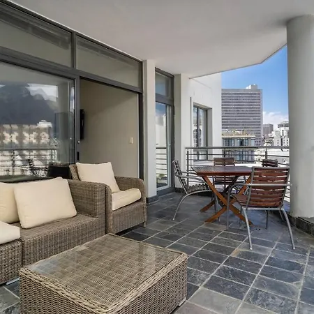 2 Bedroom - Nightlife Explorer Cape Town Exterior photo