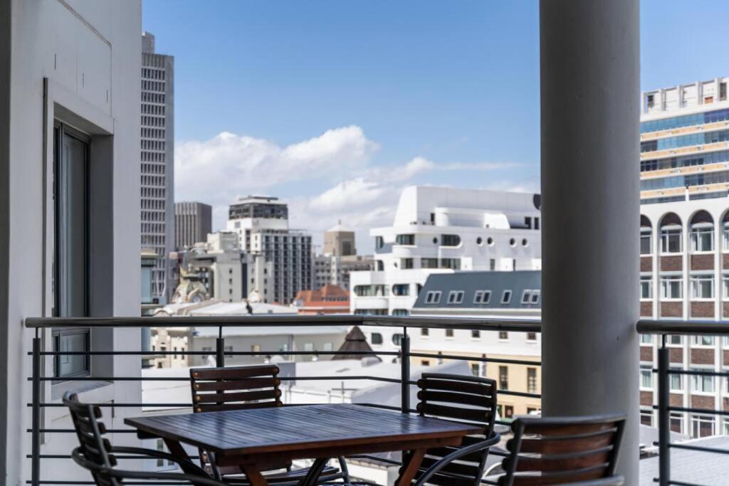 Apartment 2 Bedroom - Nightlife Explorer Cape Town